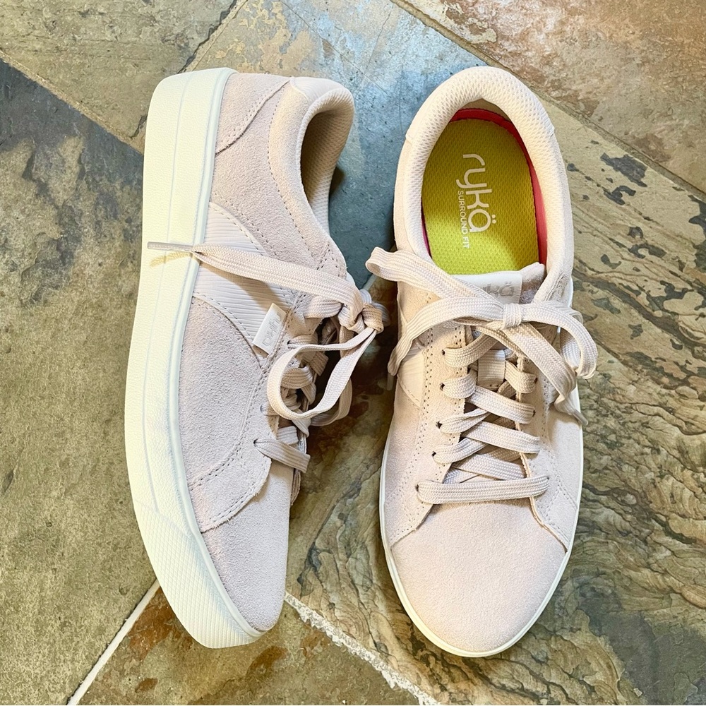 Ryka•NWOB•8•Suede Viv Classic Sneakers•Sand Beige•Lace-Up Closure•Padded Collar🌼 - Picture 8 of 16